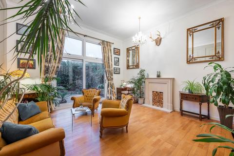 4 bedroom semi-detached house for sale, Old Bellgate Place, London, E14