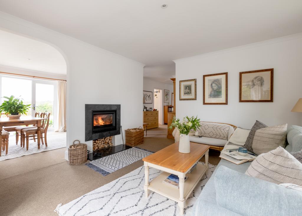 6724c4fc9e2ee Trelawney Court 1-11