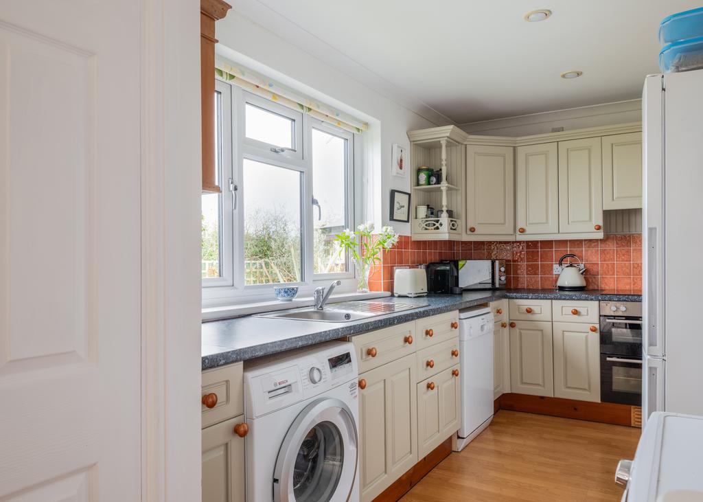 6724c526e8c57 Trelawney Court 1-19