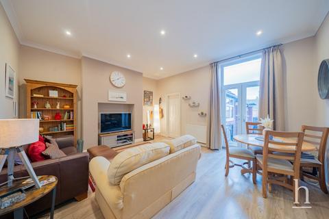 2 bedroom flat for sale, Village Road, West Kirby CH48