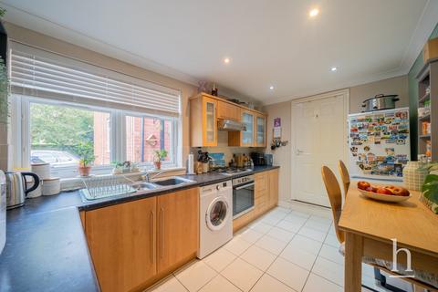 2 bedroom apartment for sale, Village Road, West Kirby CH48