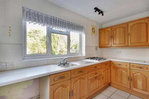 3 bedroom semi-detached house for sale, Tonbridge Road, Hildenborough TN11