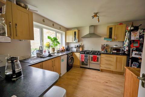 3 bedroom end of terrace house for sale, Maple Drive, Burgess Hill, RH15