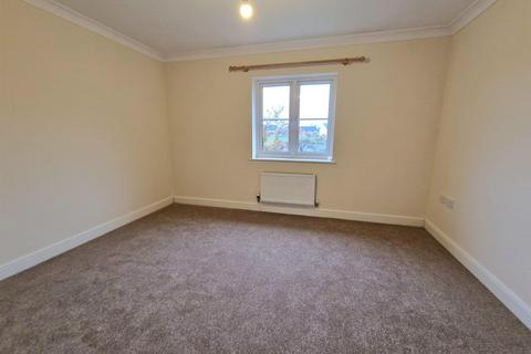 2 bedroom house to rent, Webbers Way, Tiverton EX16