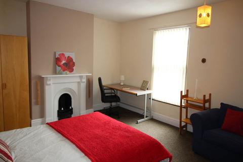 3 bedroom house share to rent, Cobden Street, Derby,