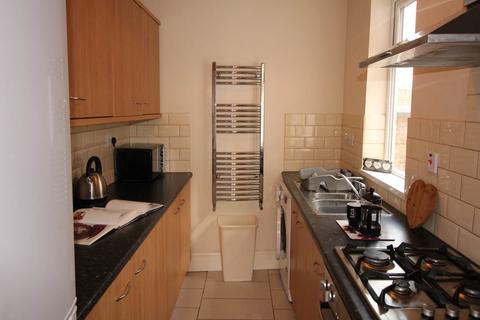 3 bedroom terraced house to rent, Peel Street, Derby,