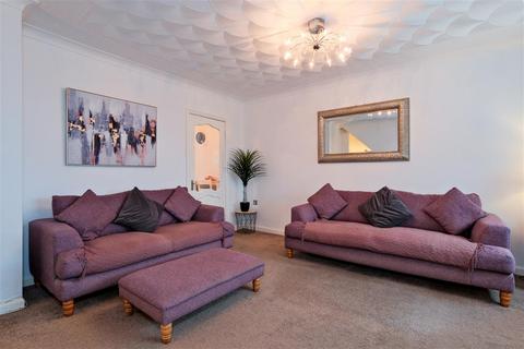 3 bedroom terraced house for sale, Bracken Way, Larkhall