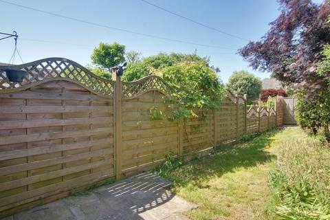 3 bedroom end of terrace house for sale, Central Romsey