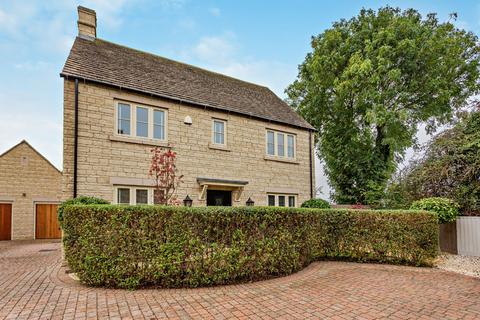 4 bedroom detached house for sale, Stephens Close, Downington, Lechlade, Gloucestershire, GL7