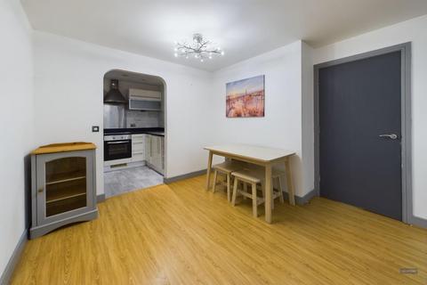 2 bedroom apartment to rent, Orchard Place, Southampton