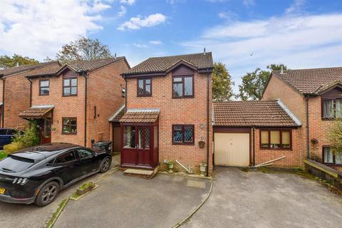 3 bedroom link detached house for sale, Oliver Close, Crowborough, East Sussex