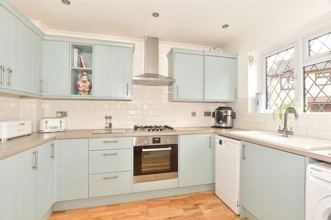 3 bedroom link detached house for sale, Oliver Close, Crowborough, East Sussex