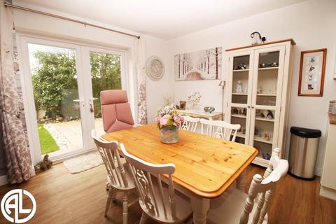 37a Kimberley, Letchworth Garden City, SG6 4RA