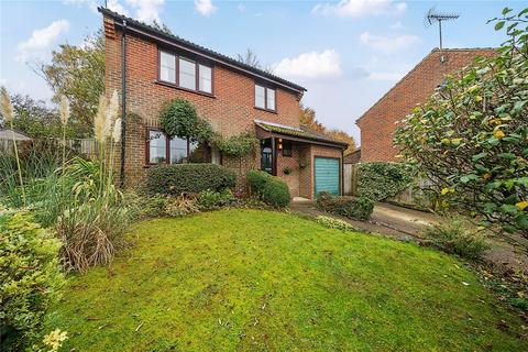 4 bedroom detached house for sale, Salisbury Close, Alton, Hampshire, GU34