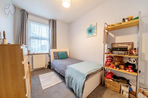 9 Seaton Road, Mitcham, CR4 3ER