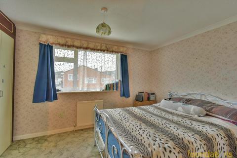 37 Mistley Close, Bexhill-on-sea, TN40 2TD