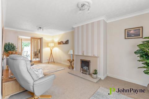 3 bedroom semi-detached house for sale, Okehampton Road, Styvechale, Coventry, West Midlands, CV3