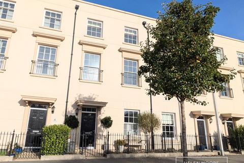 4 bedroom townhouse for sale, Devon PL9