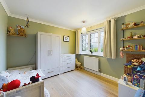 13 Brooklands Rise, Brantham, Manningtree, CO11 1TU