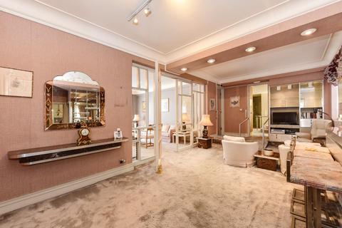 3 bedroom flat for sale, Bryanston Court I, George Street, Marylebone, London W1