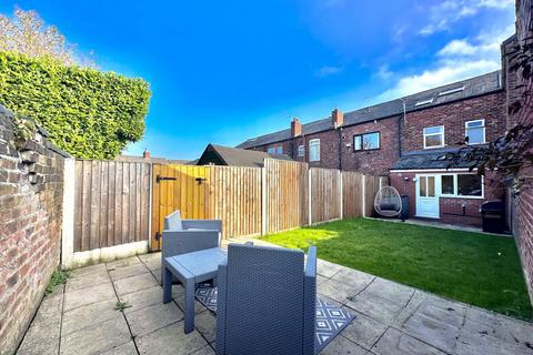 4 bedroom terraced house for sale, Hatherlow Lane, Stockport SK7