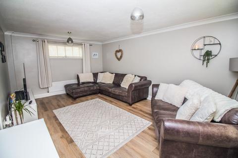 3 bedroom terraced house for sale, Rivermead, Fatfield, Washington