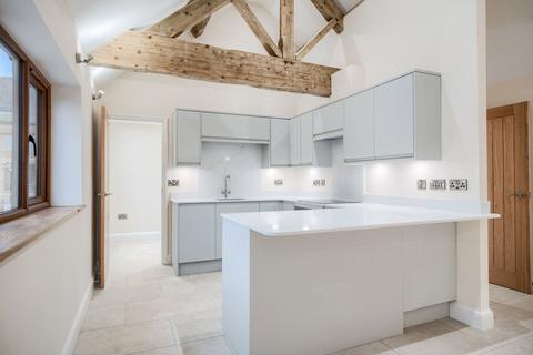 2 bedroom barn conversion for sale, Solihull B94