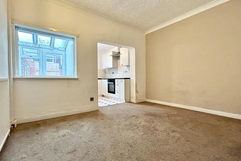 2 bedroom terraced house for sale, Poplar Avenue, Goldthorpe