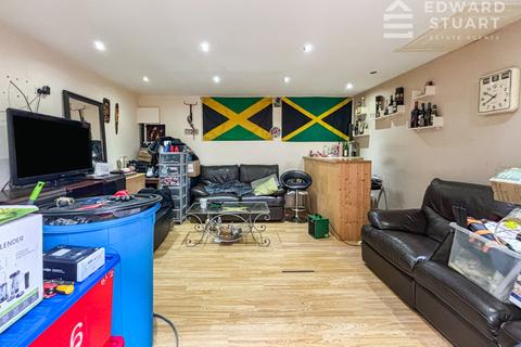 20 Fenside Drive, Newborough, Peterborough, PE6 7SF