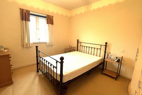 2 bedroom flat to rent, Tasker Square, ,