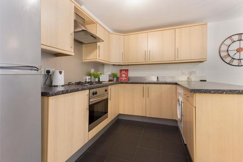 2 bedroom flat to rent, Raleigh Square, Nottingham NG7