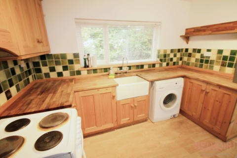 4 bedroom terraced house to rent, Cromwell Street, Nottingham NG7