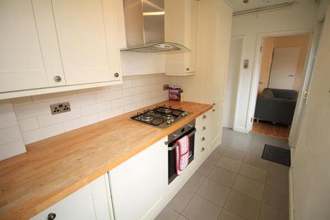 4 bedroom terraced house to rent, Tudor Grove, Nottingham NG1