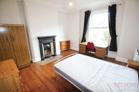 5 bedroom terraced house to rent, Annesley Grove, Nottingham NG1