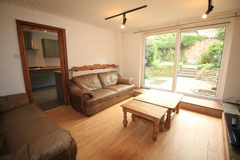 6 bedroom detached house to rent, Cromwell Street, Nottingham NG7