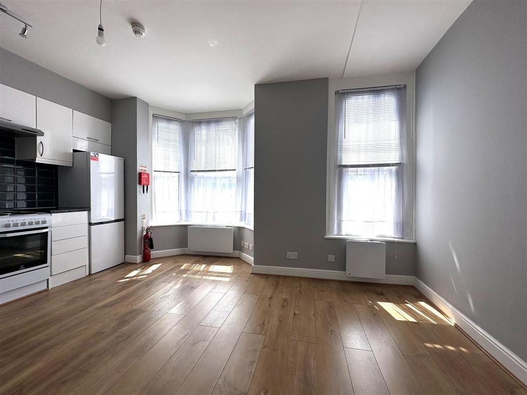 Apartment in London - View 4