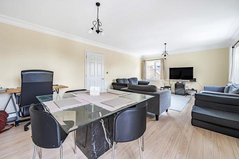 2 bedroom apartment for sale, Waglands Garden, Buckinghamshire MK18