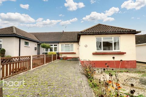 2 bedroom semi-detached bungalow for sale, St Martins Close, Rayleigh