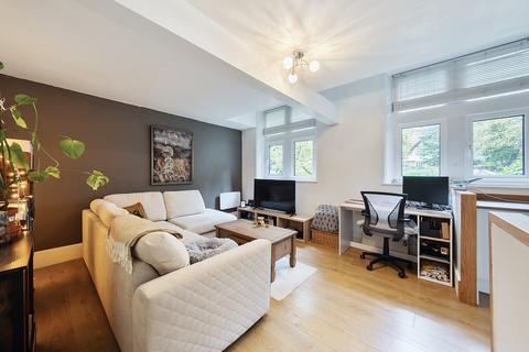 1 bedroom flat for sale, Tower Road, Surrey GU26