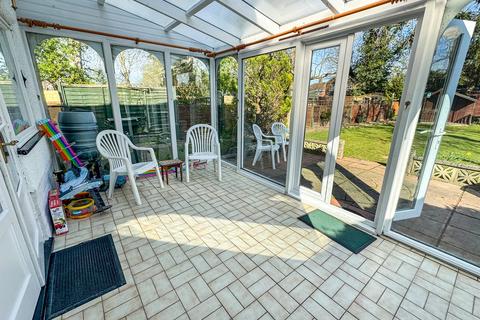 3 bedroom detached bungalow for sale, Park Lane, Tilehurst, Reading, RG31