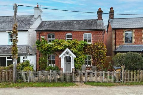 3 bedroom cottage for sale, 9 Martins Road, Brockenhurst, SO42