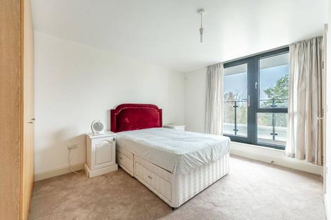 3 bedroom flat to rent, Kenton Road, Harrow, HA3