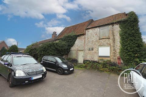 Barn conversion for sale, Beccles Road, Carlton Colville, NR33