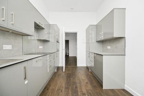 94/15 Inchview Terrace, Edinburgh, EH7 6TF