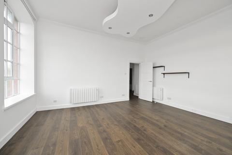 94/15 Inchview Terrace, Edinburgh, EH7 6TF