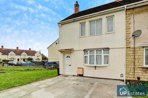 3 bedroom end of terrace house to rent, Gilfil Road, Hill Top, Nuneaton