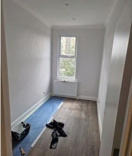 2 bedroom flat to rent, Glengall Road, London NW6