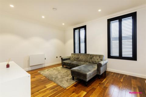 2 bedroom apartment to rent, Mercers Road, London N19