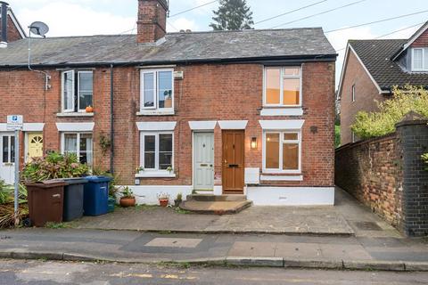 2 bedroom end of terrace house for sale, Kings Road, Haslemere, Surrey, GU27