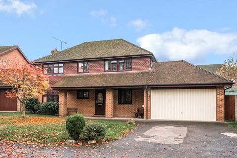 4 bedroom detached house for sale, Alsford Close, Lightwater, Surrey, GU18